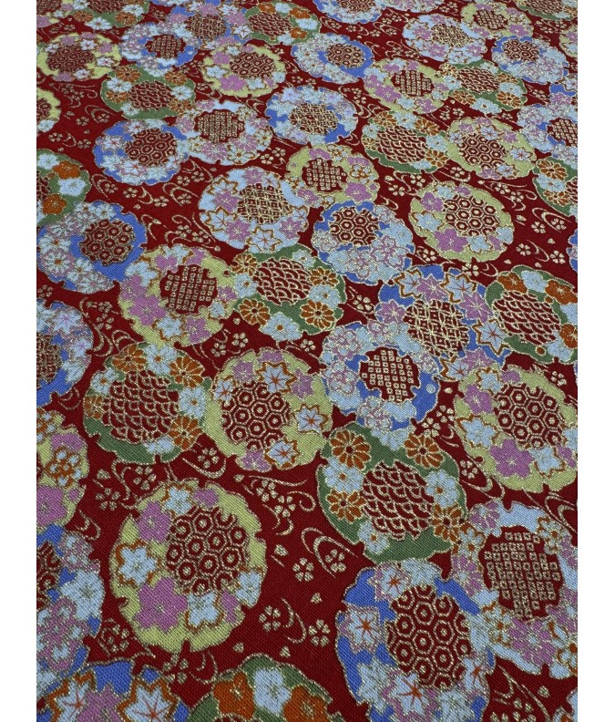 Coton 150 - Japonais couronne de fleurs fond rouge