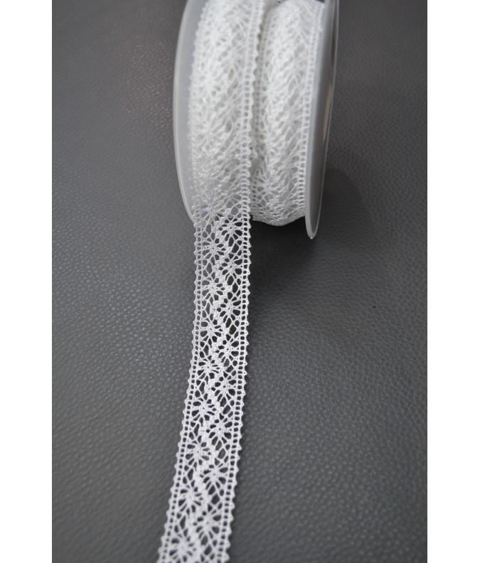 Dentelle D900.0116. Dentelle D900.0116.